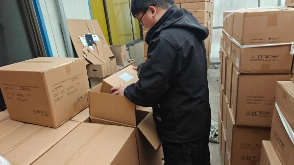 Inspeccionar las marcas exteriores de las cajas