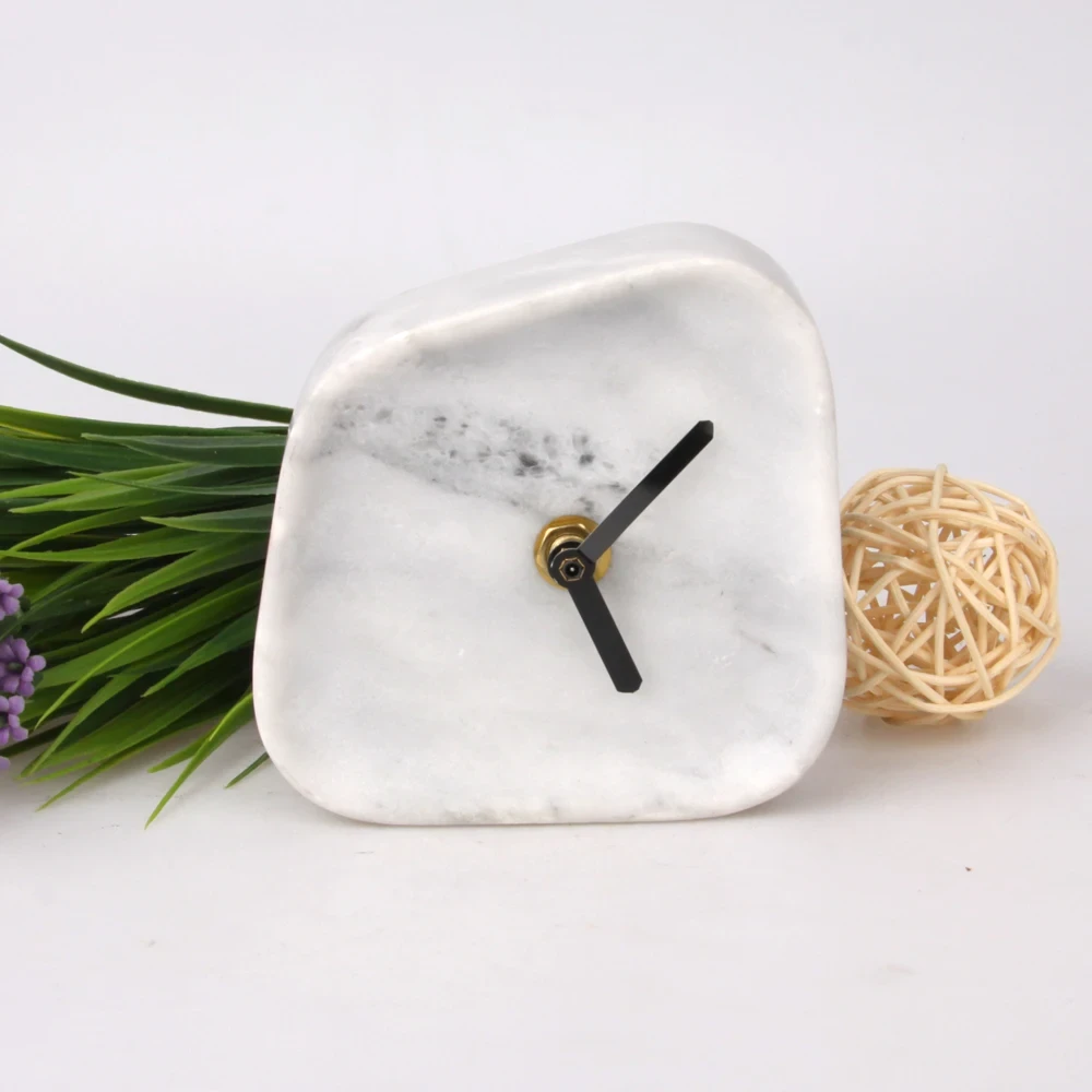 Reloj de mesa de m&aacute;rmol gris blanco